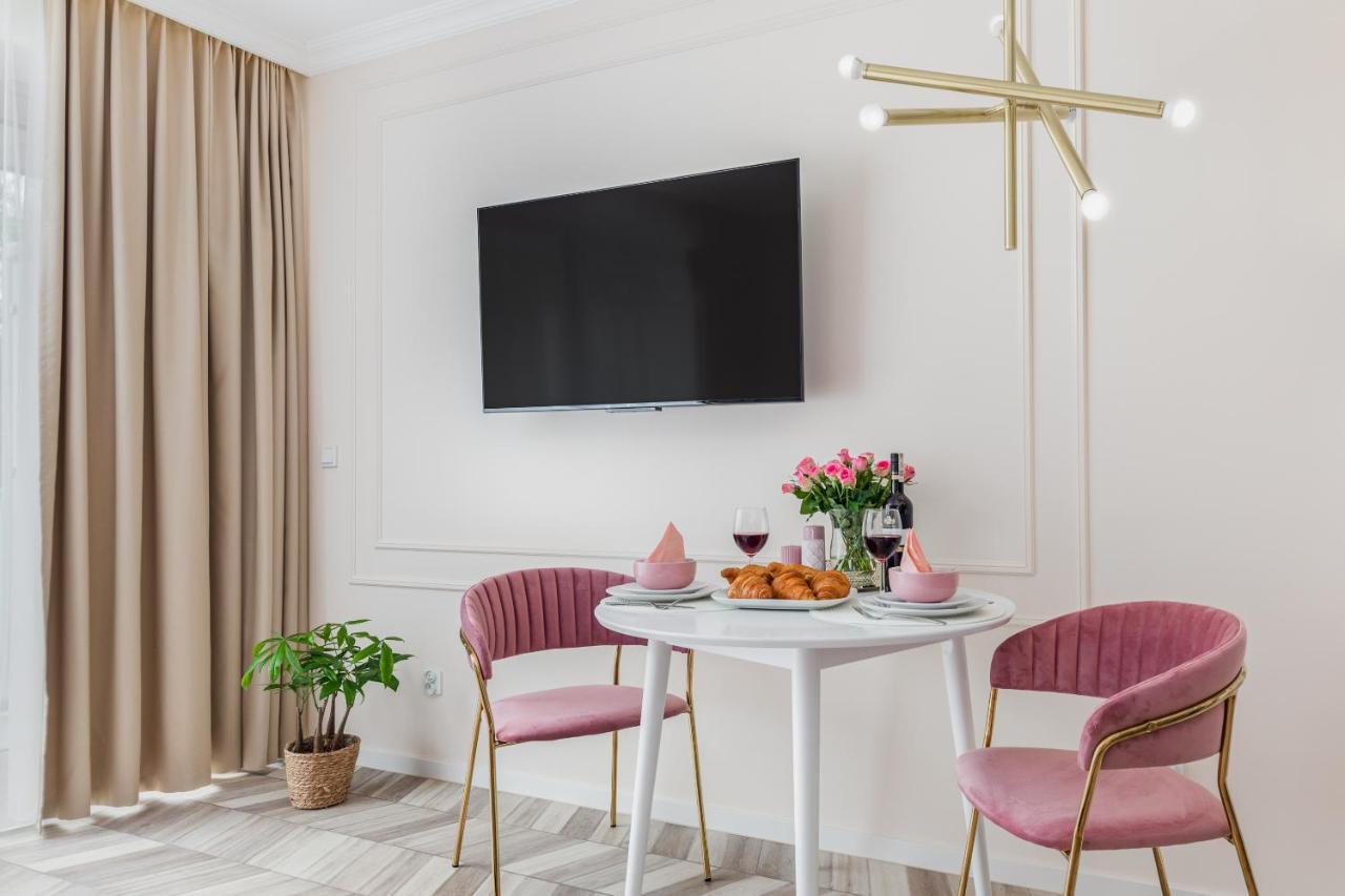 Golden Line Apartments シフィノウイシチェ エクステリア 写真